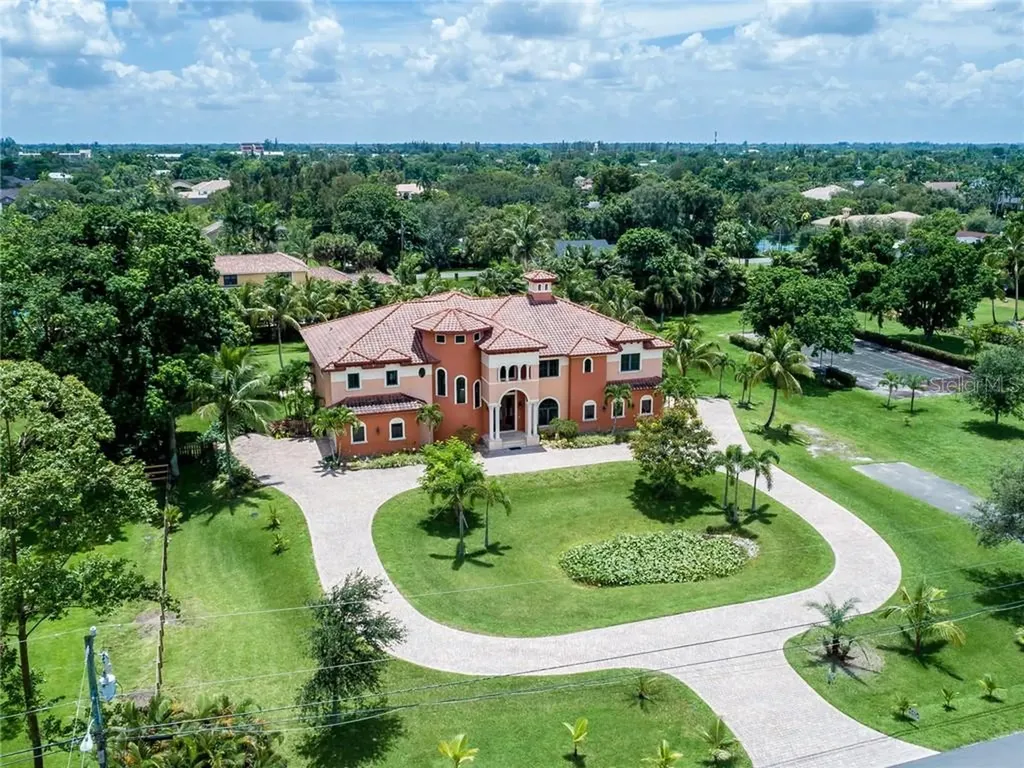 11930 NW 8th Street Plantation FL 33325