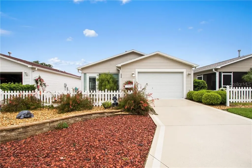 3526 Amelia Avenue The Villages FL 32162