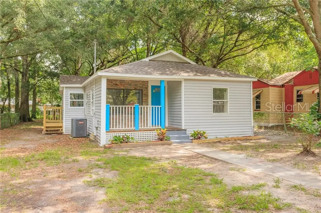 1514 E Frierson Avenue Tampa FL 33610