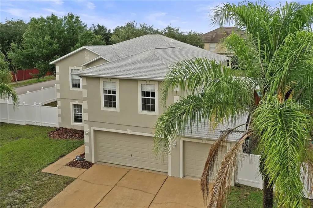 1016 Tawny Eagle Drive Groveland FL 34736