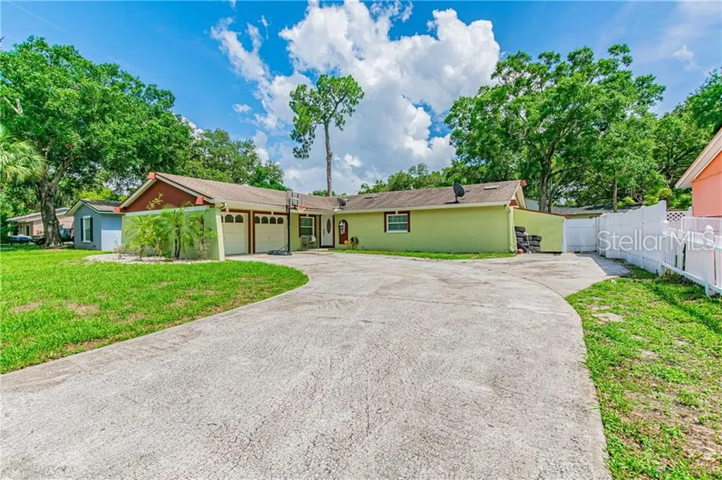 8012 W Elm Street Tampa FL 33615
