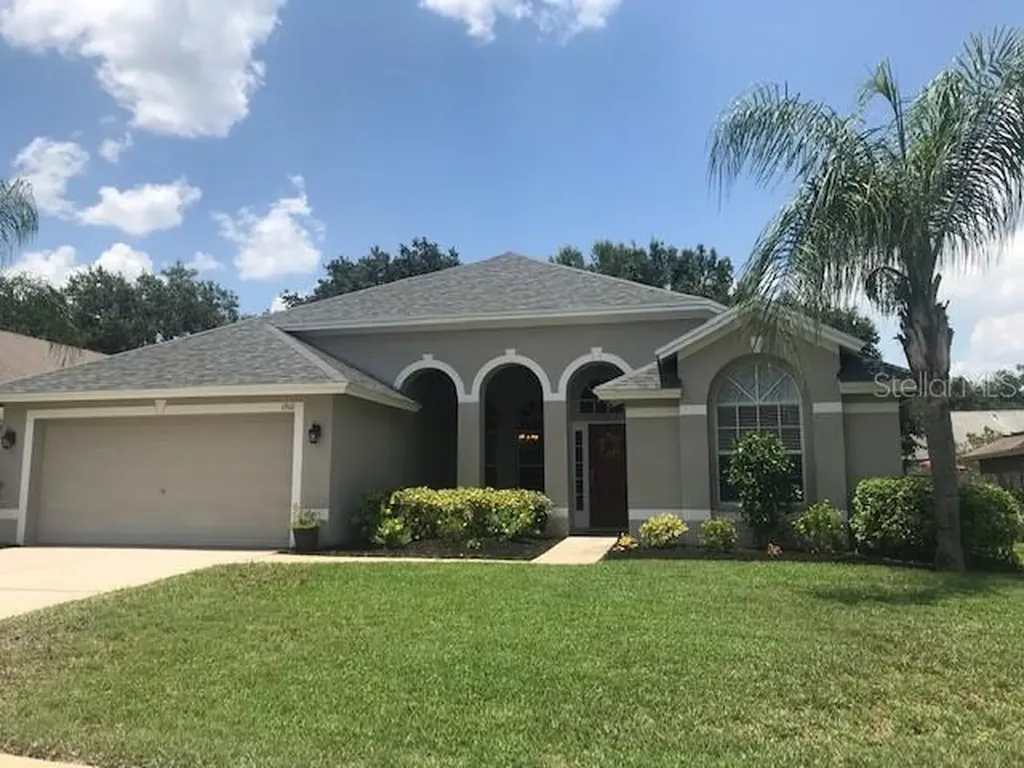 1910 Vista River Drive Valrico FL 33596