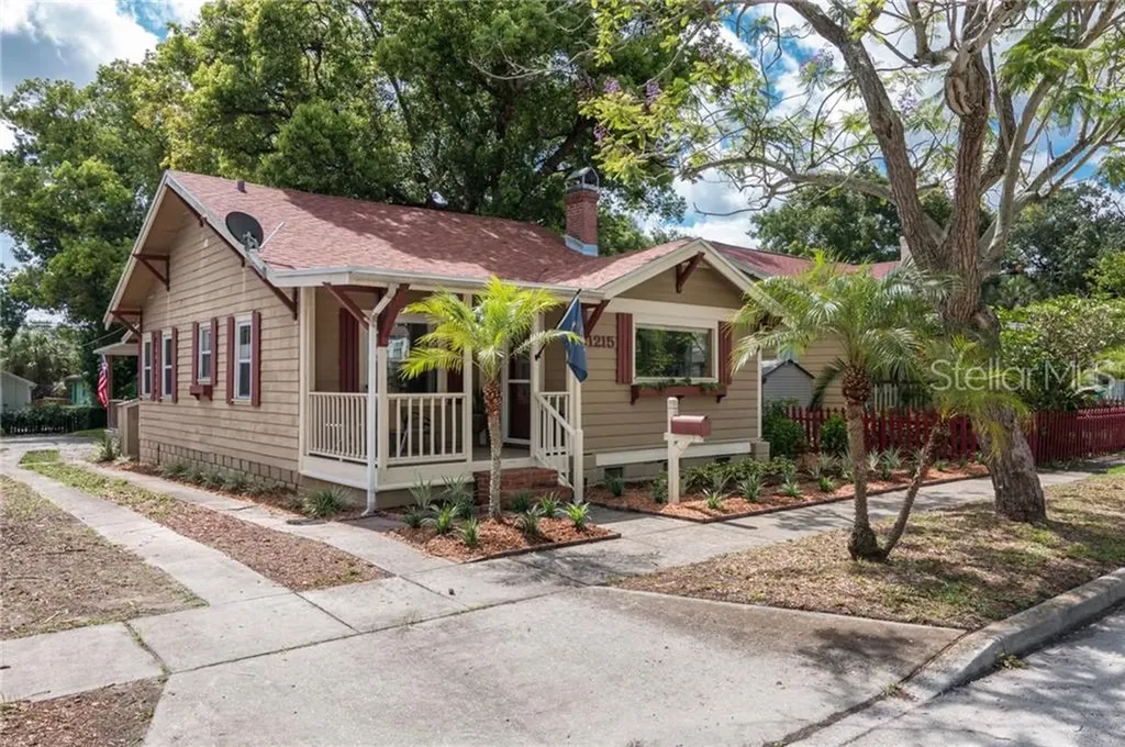 1215 Highland Street N St Petersburg FL 33701