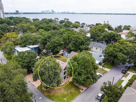 2923 W Bay Vista Avenue Tampa FL 33611