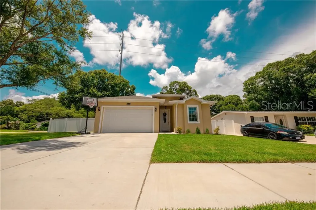 2707 Westhigh Avenue Tampa FL 33614