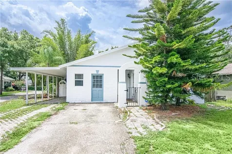 2902 W Wallace Avenue Tampa FL 33611