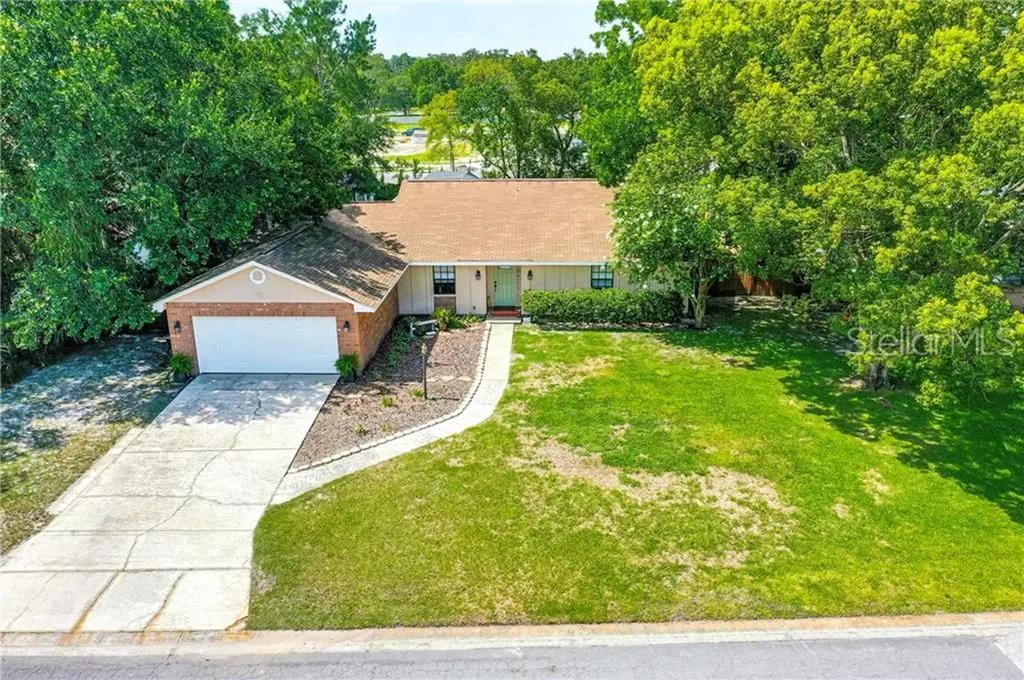 805 Scenic Heights Drive Brandon FL 33511