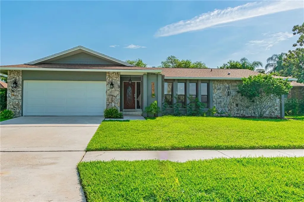 3021 Pelican Place Clearwater FL 33762