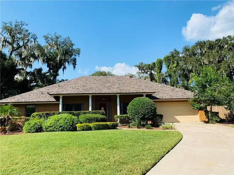 521 Lake Charm Court Oviedo FL 32765