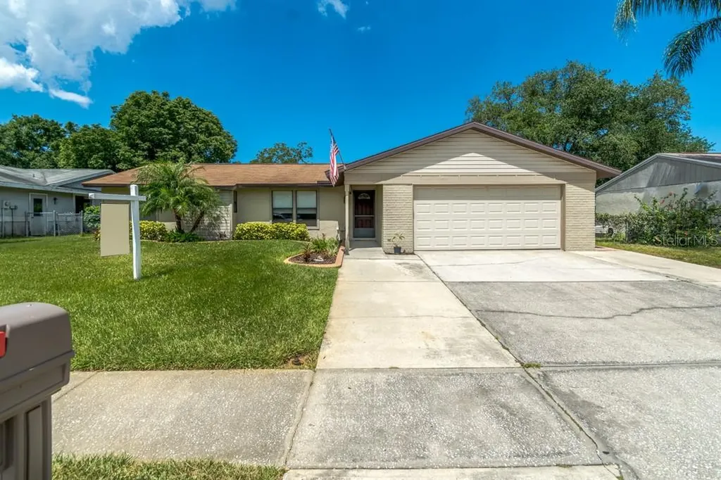 8103 Mockernut Lane Port Richey FL 34668
