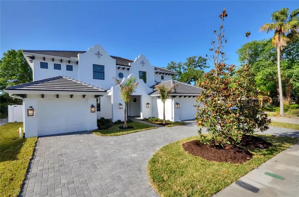 3911 W Mckay Avenue Tampa FL 33609