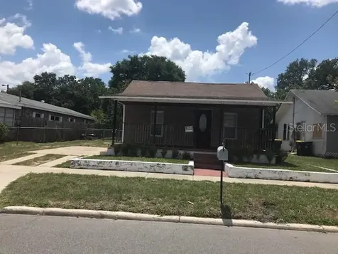 308 Oak Street Auburndale FL 33823
