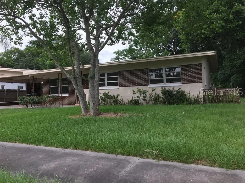 2209 Burdine Court Orlando FL 32818