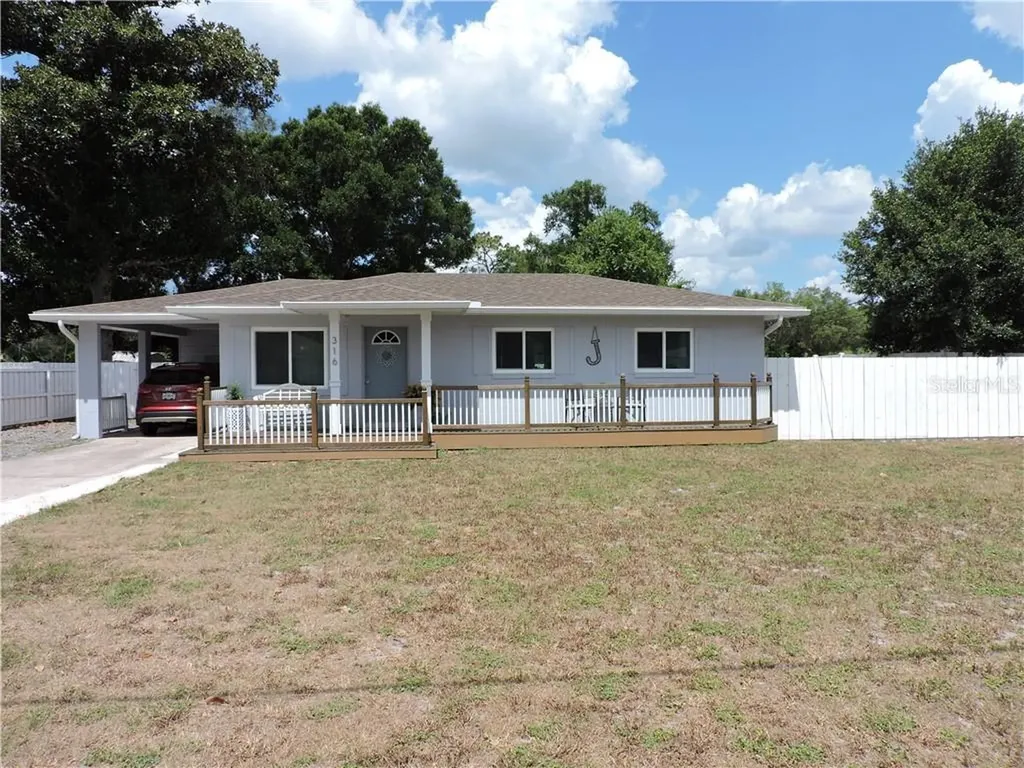 316 N Blue Lake Avenue Deland FL 32724