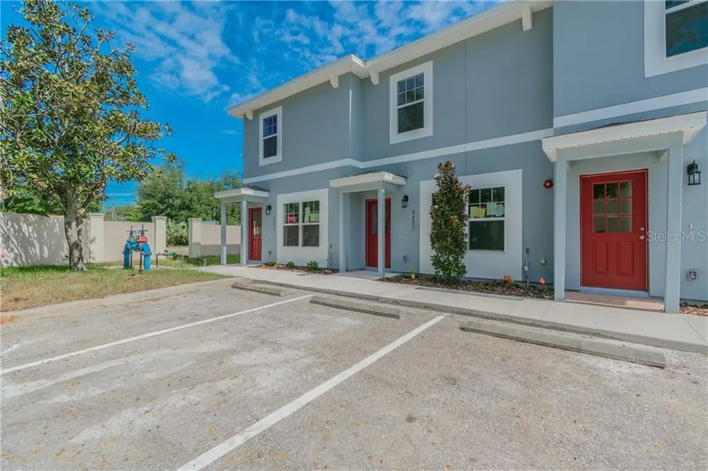 9205 Bella Terraza Way Temple Terrace FL 33617