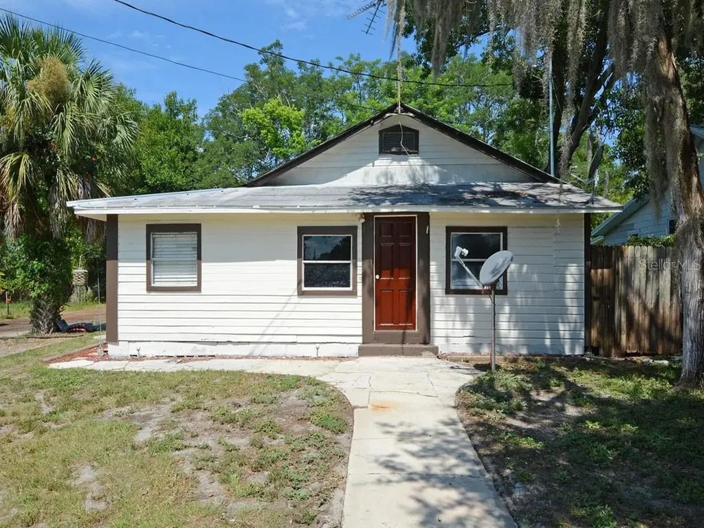 4120 Lake Saunders Drive Mount Dora FL 32757