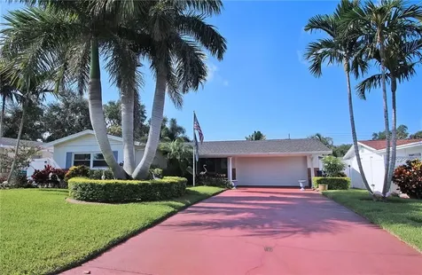13562 87th Avenue Seminole FL 33776