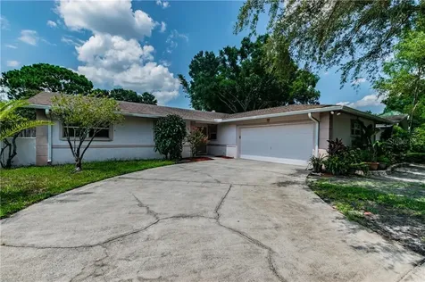 7532 Meadow Drive Tampa FL 33634