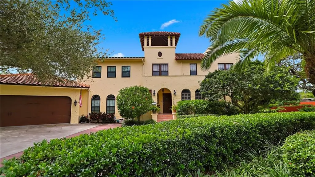 1750 Pinellas Point Drive S St Petersburg FL 33712