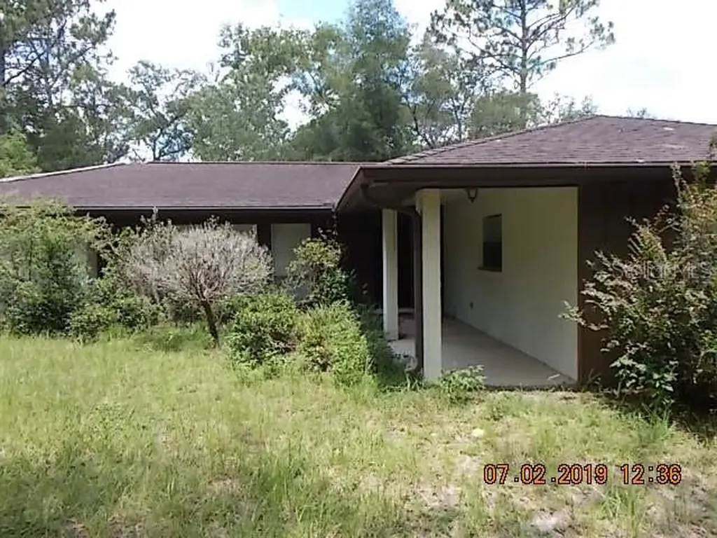 9350 SW 202nd Avenue Road Dunnellon FL 34431
