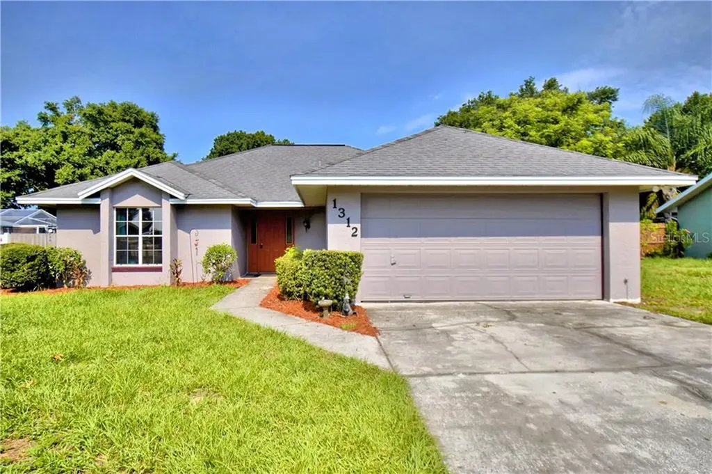 1312 Arrowhead Court Auburndale FL 33823