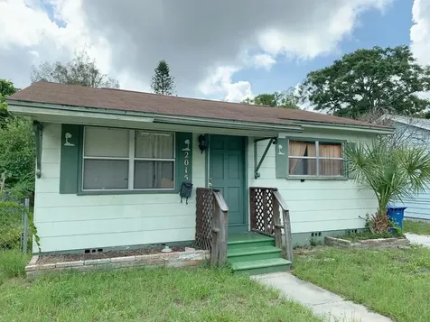 2015 37th Street S St Petersburg FL 33711