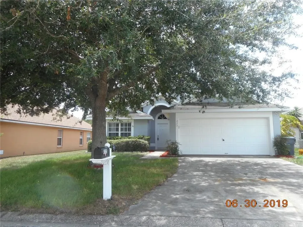 225 Thorne Meadow Pass Davenport FL 33897