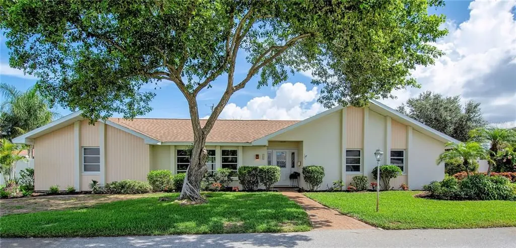 20 Gulf Manor Drive Venice FL 34285