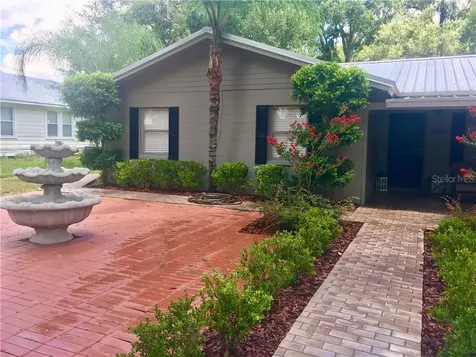 704 E Gilchrist Street Plant City FL 33563
