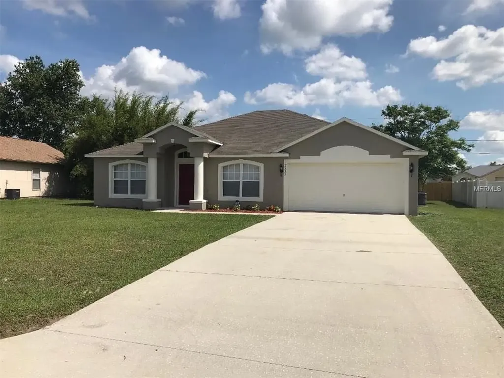 2333 Bannister Street Deltona FL 32738