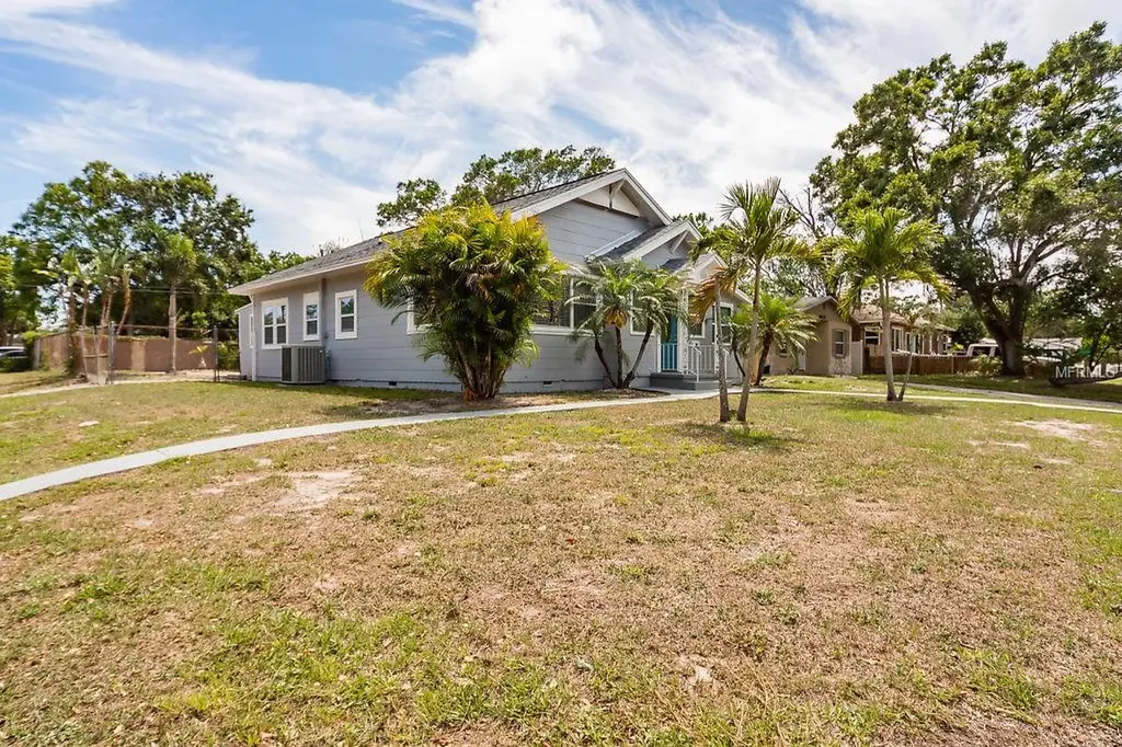 4800 3rd Avenue S St Petersburg FL 33711