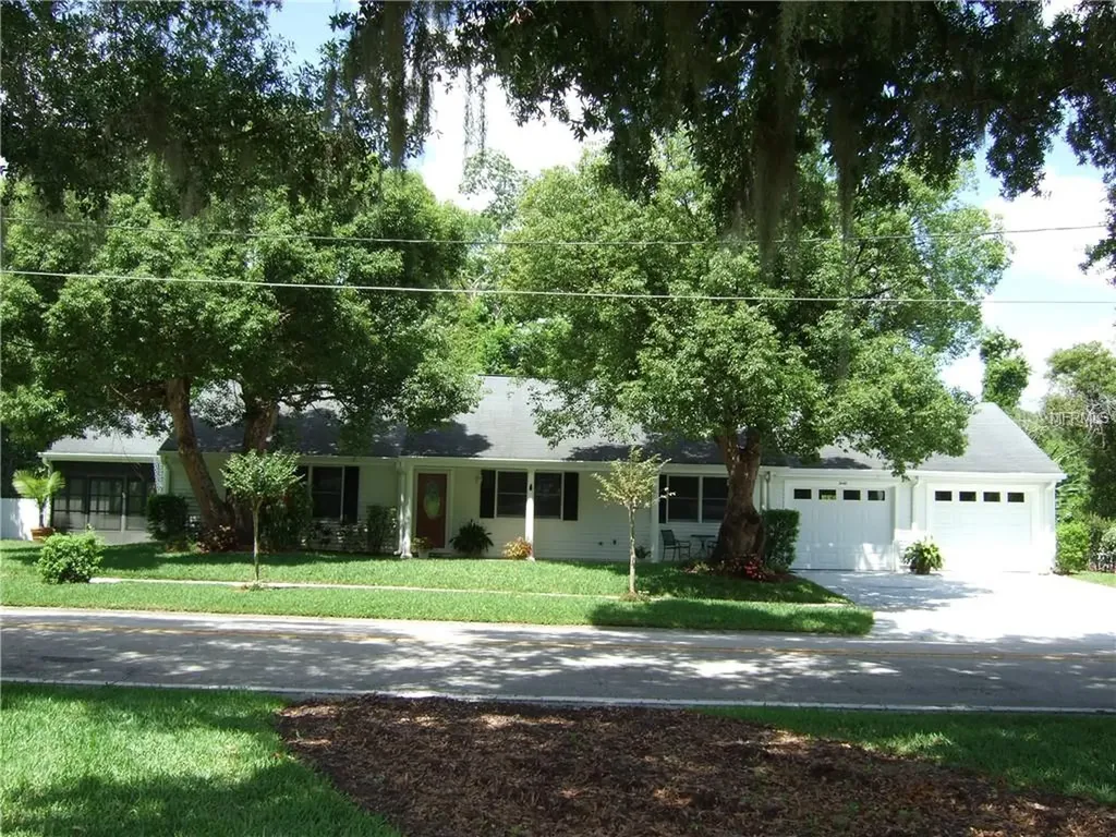 40 N Triplet Lake Drive Casselberry FL 32707