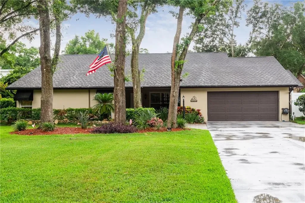 809 Bannockburn Avenue Temple Terrace FL 33617