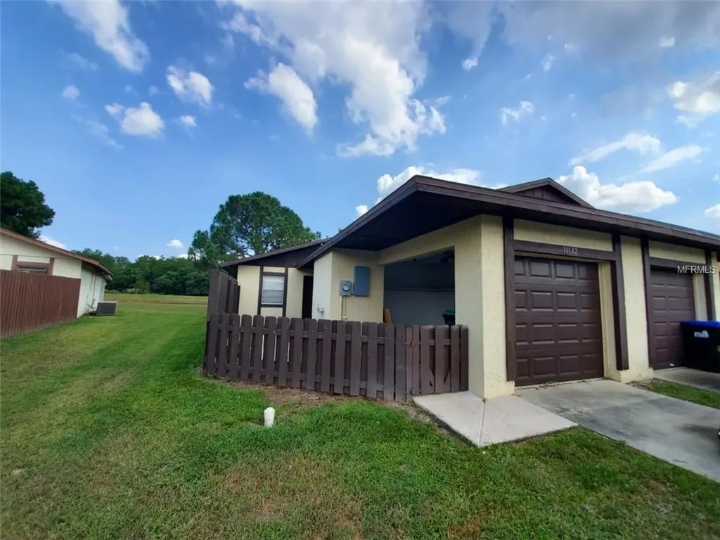 10182 Berry Field Court Orlando FL 32821
