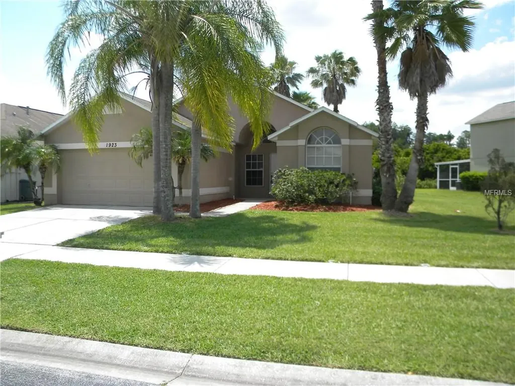 1923 Fellsway Court Wesley Chapel FL 33543