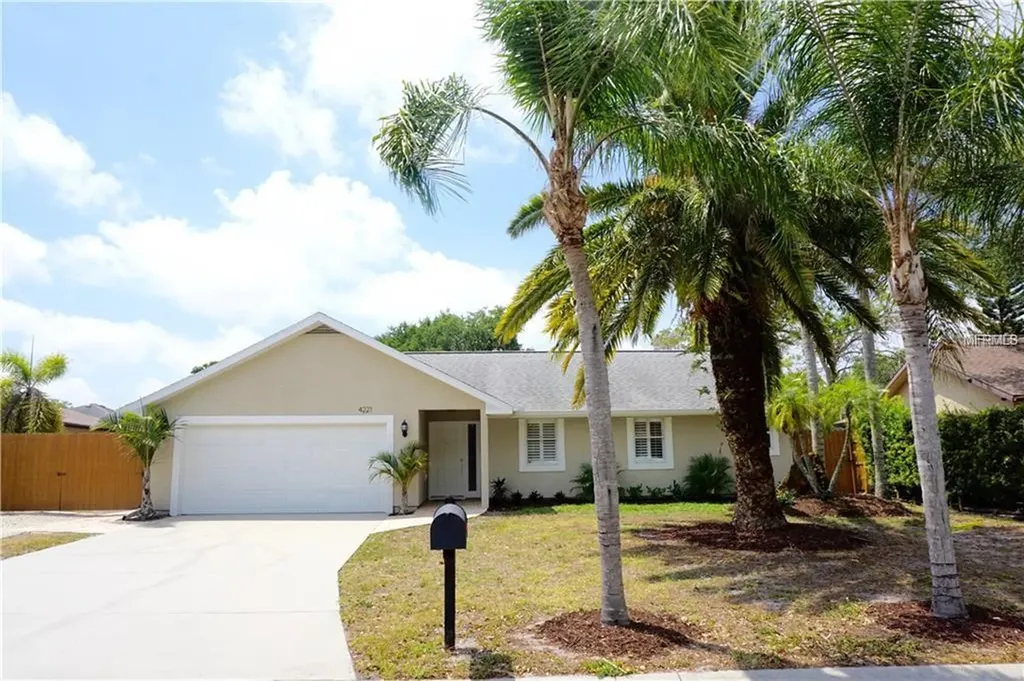 4221 Palau Drive Sarasota FL 34241