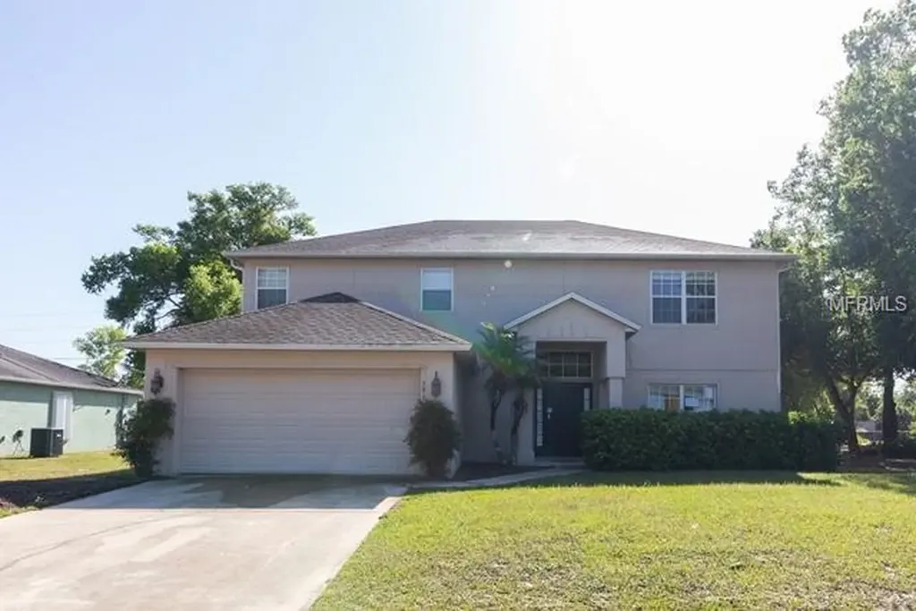 591 Stallings Avenue Deltona FL 32738