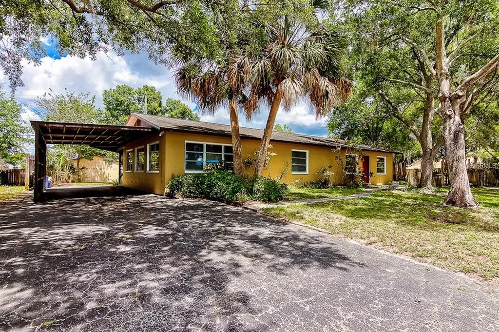 4221 Longhorn Drive Sarasota FL 34233
