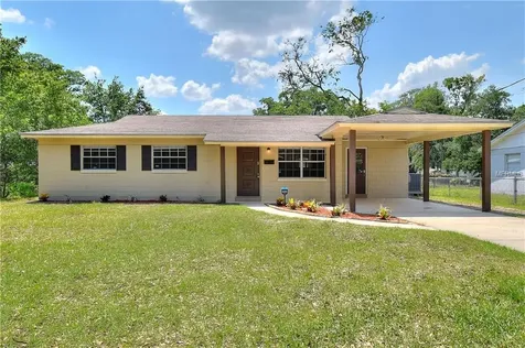 909 N Nancy Terrace Plant City FL 33563