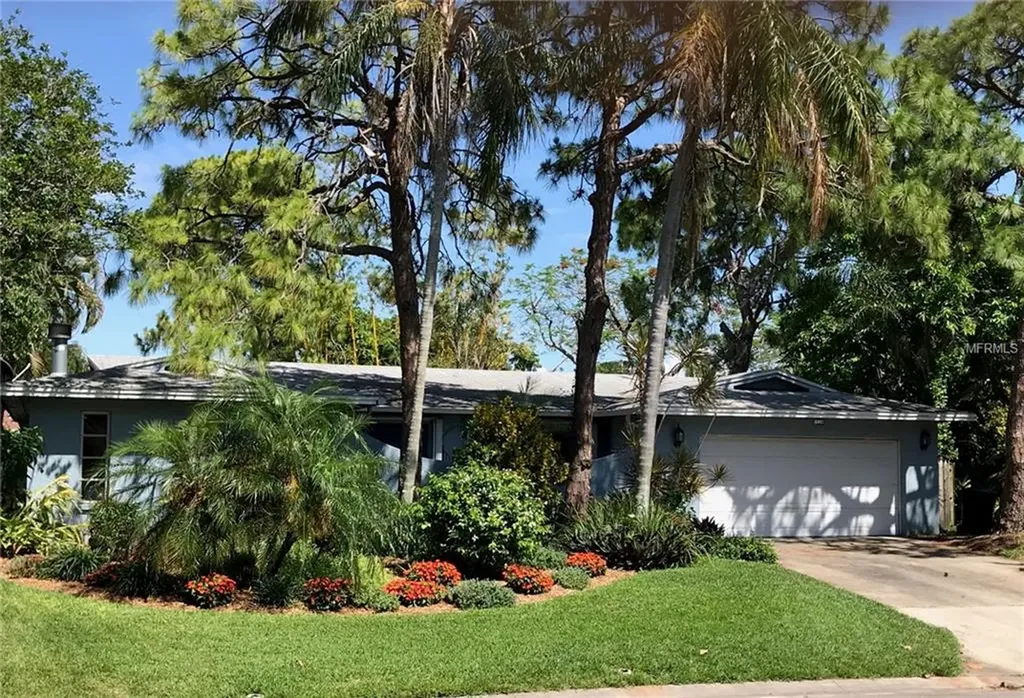 6056 29th Street S St Petersburg FL 33712