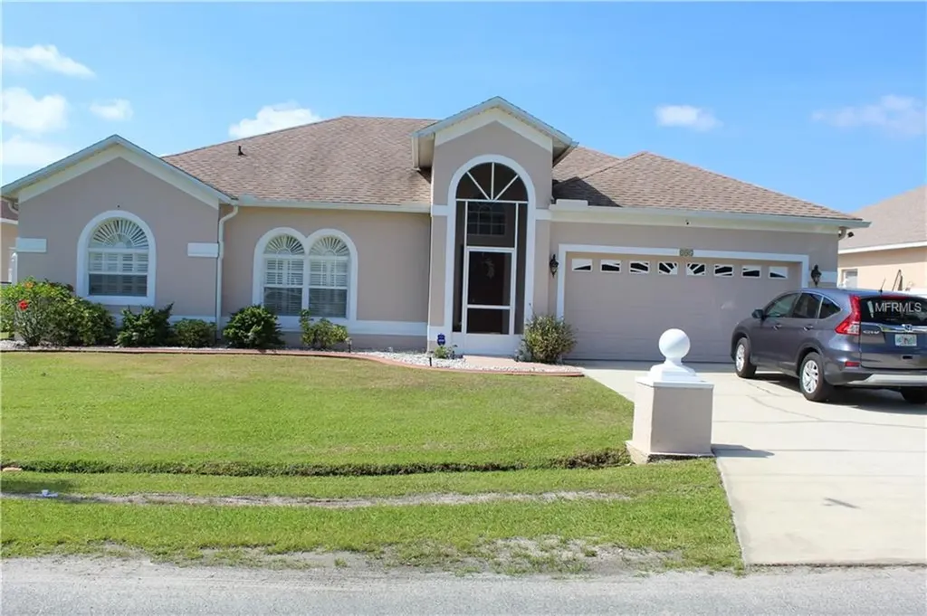 105 Burlington Place Kissimmee FL 34758