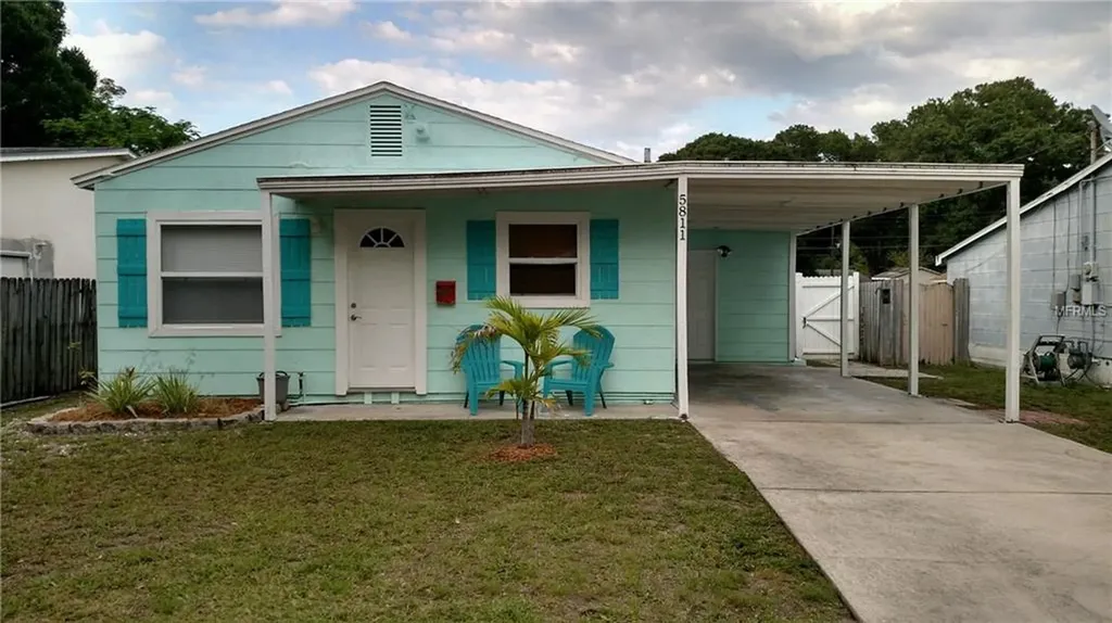 5811 Magnolia Street N St Petersburg FL 33703