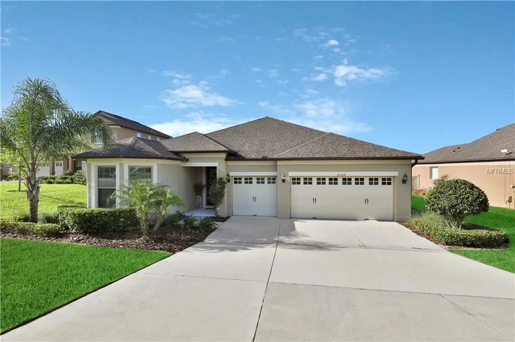 21316 Sorraia Cove Mount Dora FL 32757