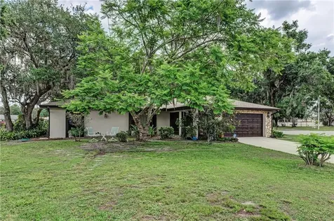 8125 Woodlawn Circle S Palmetto FL 34221