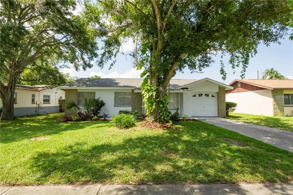 9015 109th Avenue Seminole FL 33777