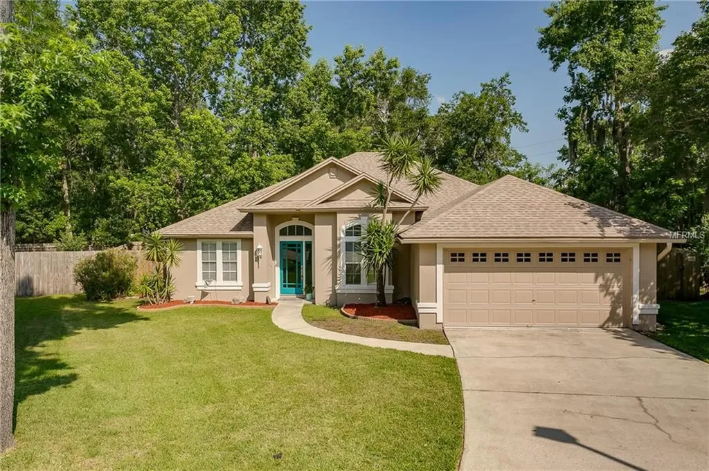1985 Cloister Court Middleburg FL 32068