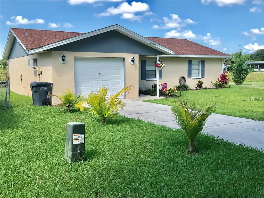 1229 Watersedge Drive Lakeland FL 33801