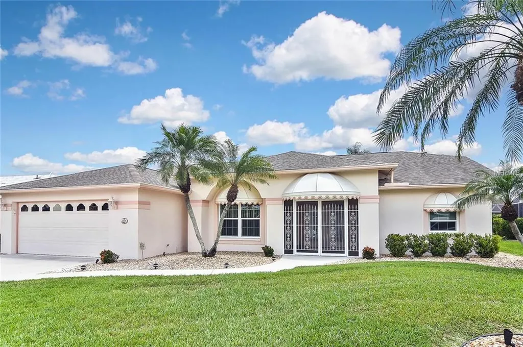 2232 E Village Circle Venice FL 34293