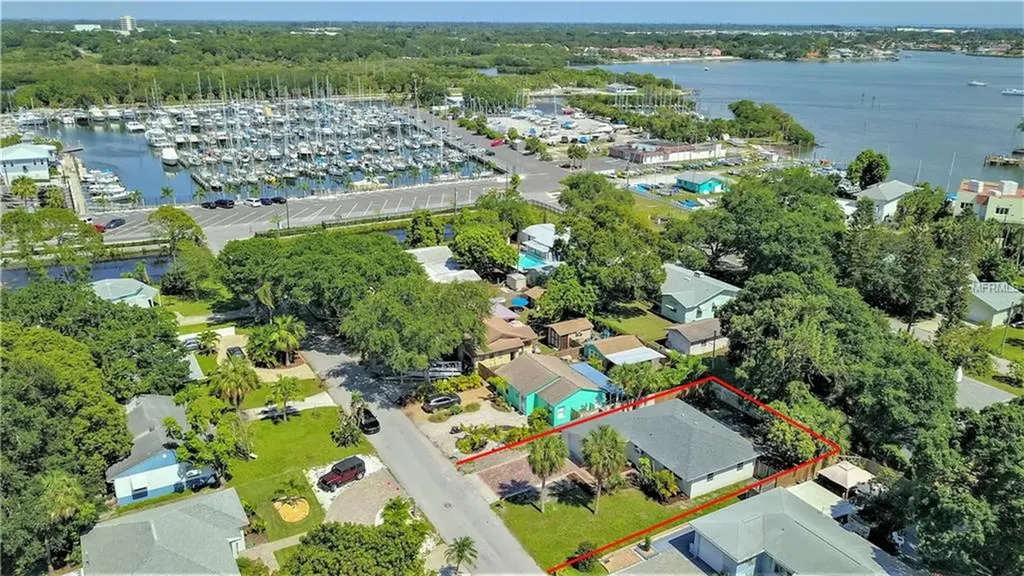 4738 Coronado Way S Gulfport FL 33711