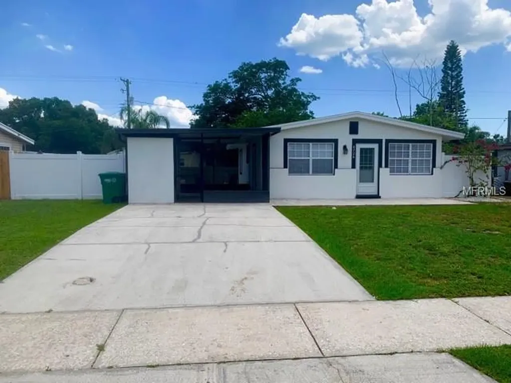 4726 W Trilby Avenue Tampa FL 33616